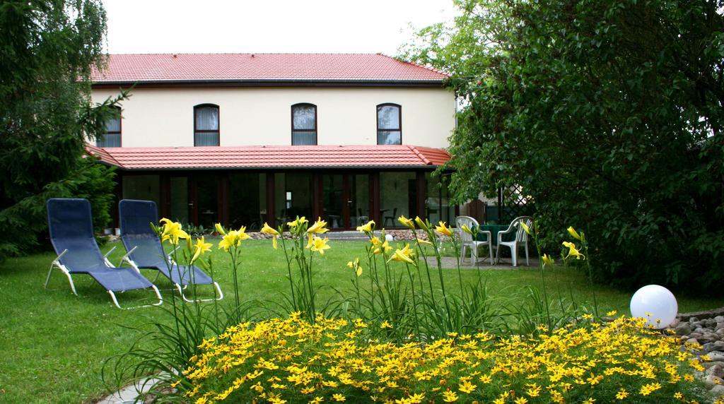 Landhaus Heinrichshof Jüterbog Buitenkant foto